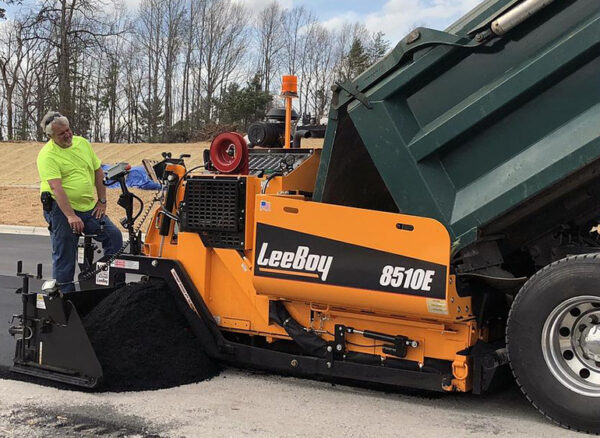 Paver Tires For Optimum Finishing