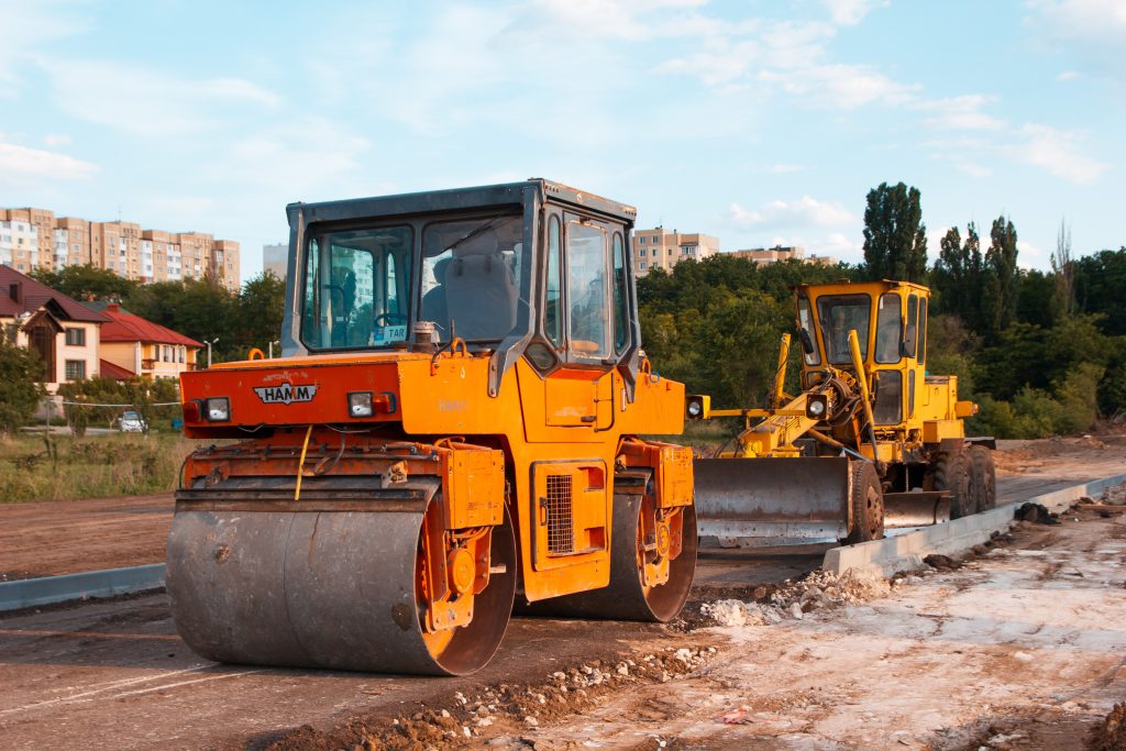 asphalt-paver-tires