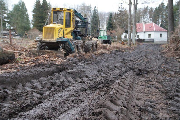 Read more about the article Leading Off The Road Tires Guide For Mining